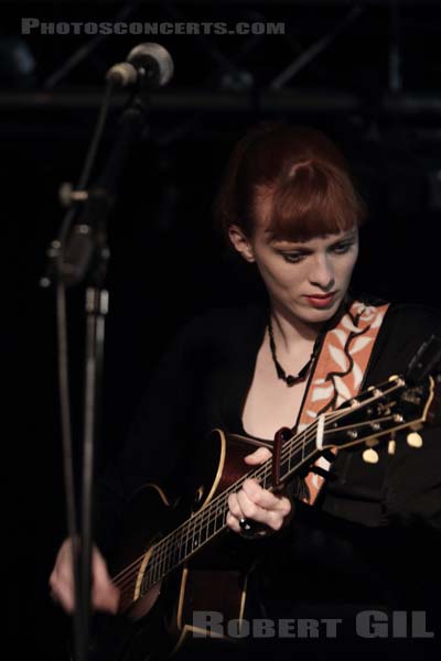 KAREN ELSON - 2010-09-24 - PARIS - La Boule Noire - 